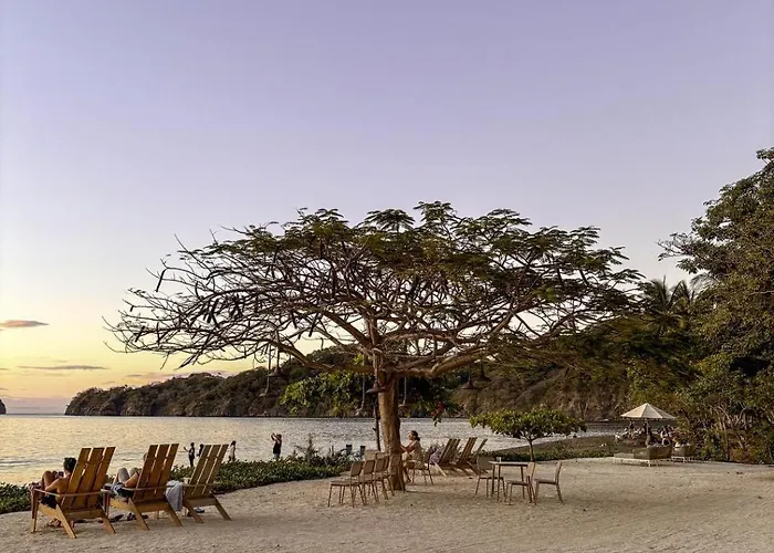 Naumi N411 | + Club And Pools In Playas Del Coco